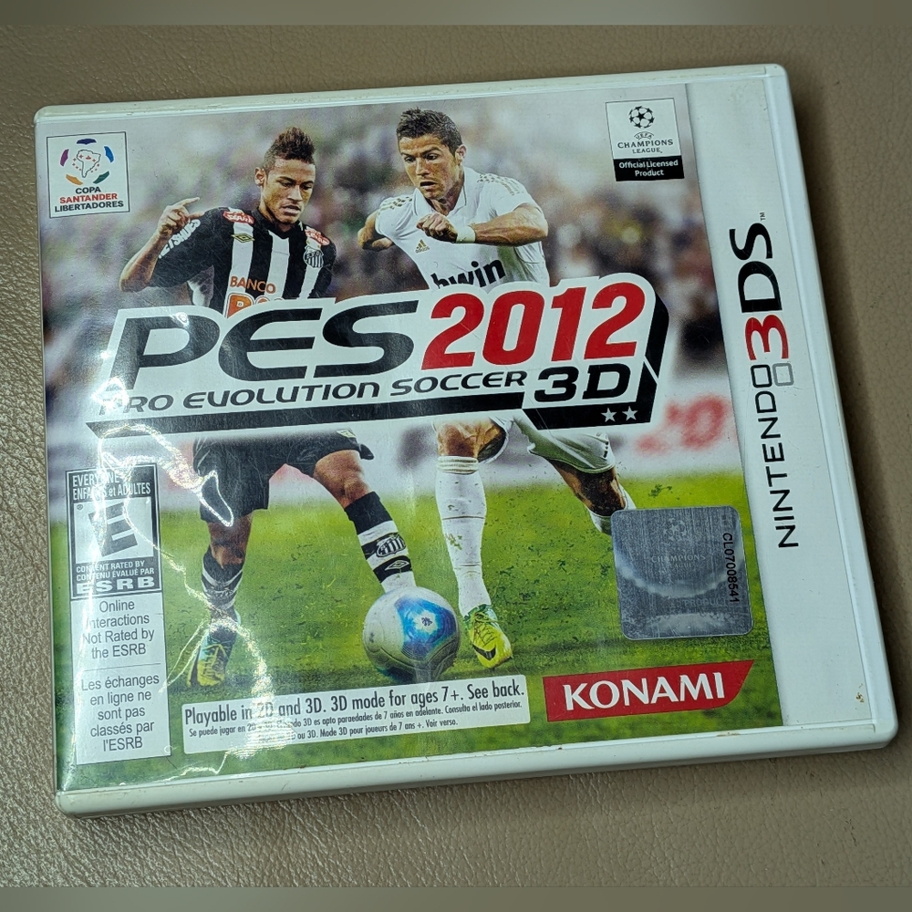 PES 2012 Pro Evolution Soccer 3D for Nintendo 3DS - White